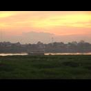 Das Abendrot spiegelt sich im Mekong